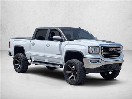 White 2018 GMC Sierra 1500 SLE