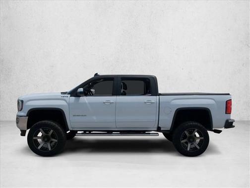 White 2018 GMC Sierra 1500 SLE