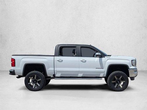 White 2018 GMC Sierra 1500 SLE