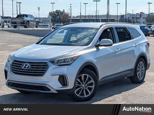 2017 Hyundai SANTA FE SE