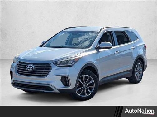 2017 Hyundai SANTA FE SE
