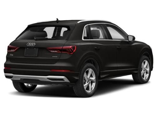 Mythos Black Metallic 2022 Audi Q3 40 Premium