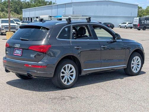 Daytona Gray Pearl Effect 2015 Audi Q5 2.0T Premium Plus