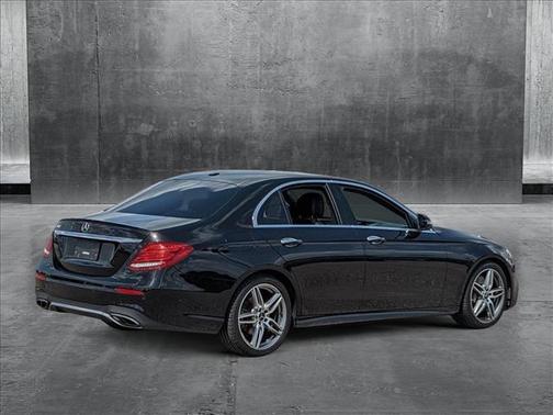 2017 Mercedes-Benz E-Class E 300 Luxury