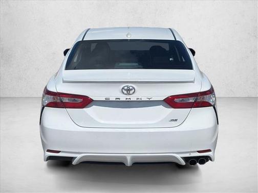 Super White 2020 Toyota Camry SE