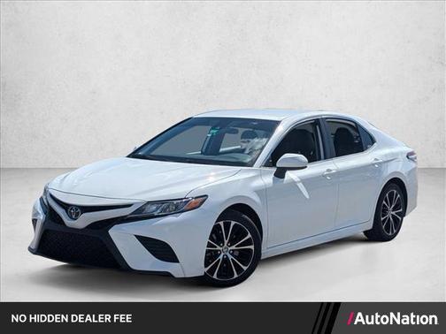 Super White 2020 Toyota Camry SE