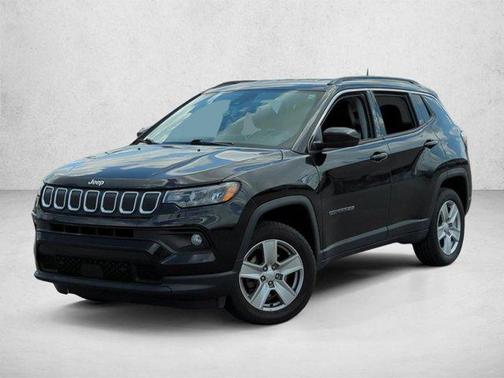 Diamond Black Crystal Pearlcoat 2022 Jeep Compass Latitude