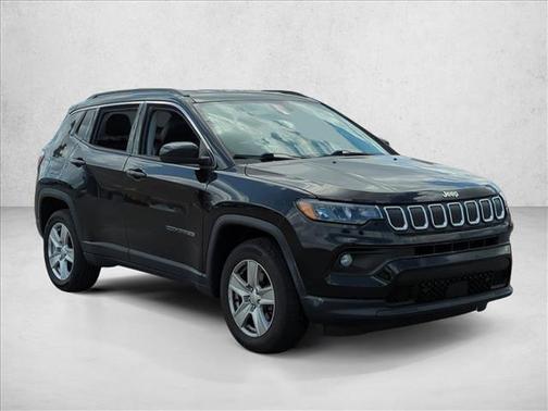 Diamond Black Crystal Pearlcoat 2022 Jeep Compass Latitude