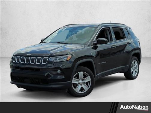 Diamond Black Crystal Pearlcoat 2022 Jeep Compass Latitude