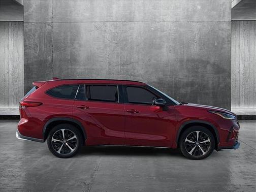 2021 Toyota Highlander XSE
