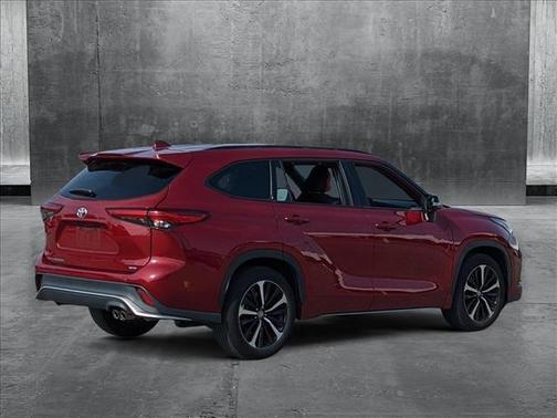2021 Toyota Highlander XSE