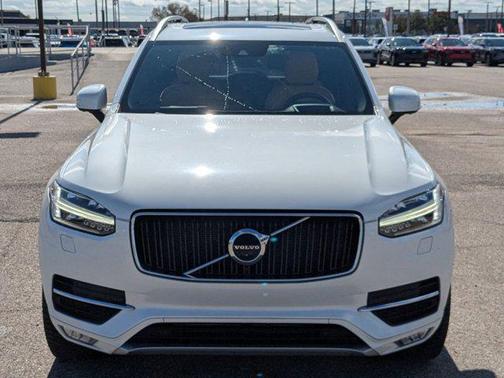 2019 Volvo XC90 T6 Momentum