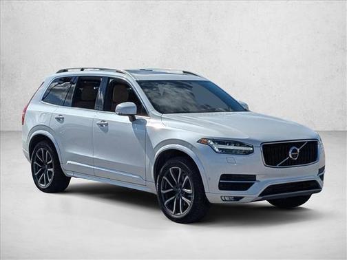 2019 Volvo XC90 T6 Momentum