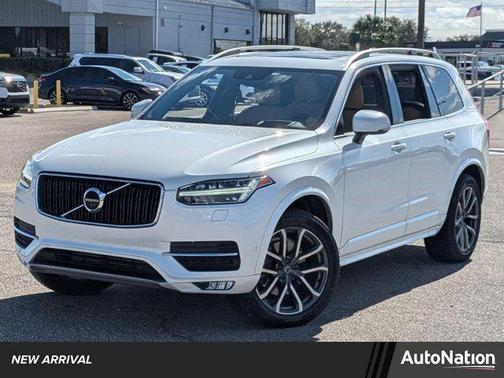 2019 Volvo XC90 T6 Momentum