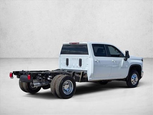 2026 Chevrolet Silverado 3500 LT