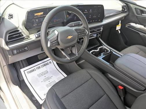 Sterling Gray Metallic 2026 Chevrolet Traverse LT