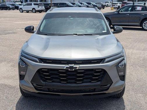 Sterling Gray Metallic 2024 Chevrolet Trax FWD ACTIV