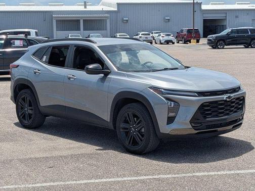 Sterling Gray Metallic 2024 Chevrolet Trax FWD ACTIV
