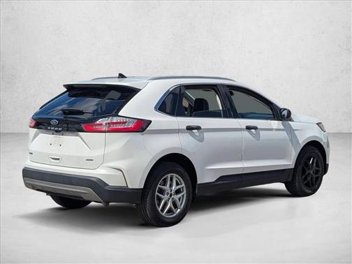 STAR WHITE 2022 Ford Edge SEL