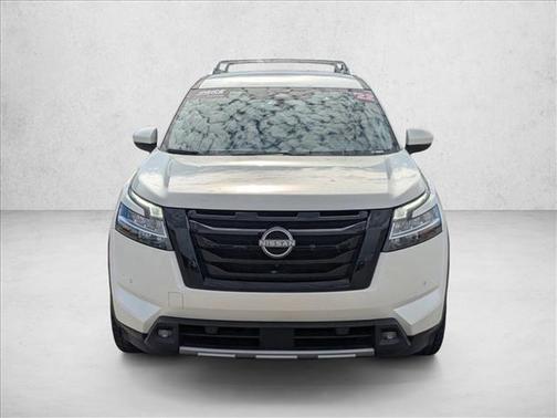 2022 Nissan Pathfinder SL 4WD
