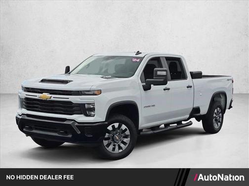 Summit White 2024 Chevrolet Silverado 2500 Custom