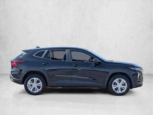 Mosaic Black Metallic 2024 Chevrolet Trax LS