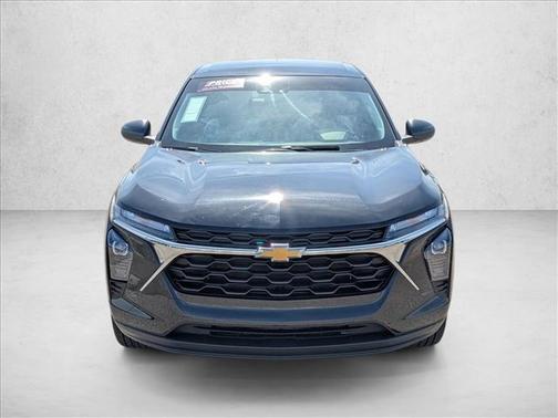 Mosaic Black Metallic 2024 Chevrolet Trax LS