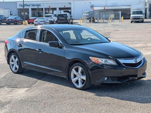 2013 Acura ILX 2.0L w/Premium Package
