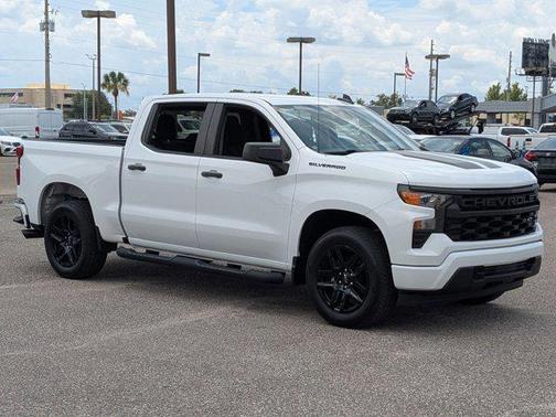 2023 Chevrolet Silverado 1500 Custom