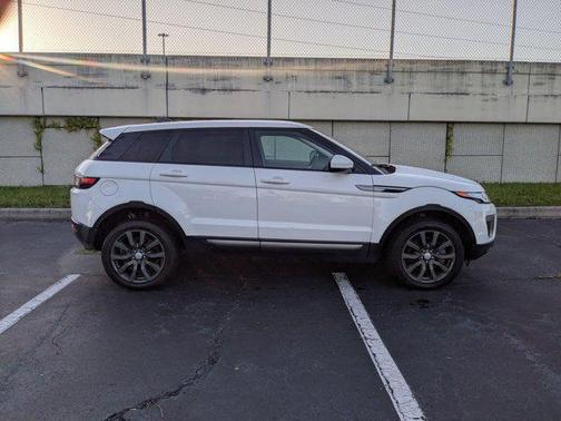 2017 Land Rover Range Rover Evoque SE