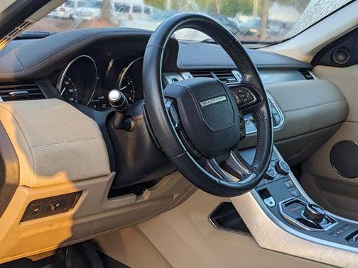 2017 Land Rover Range Rover Evoque SE