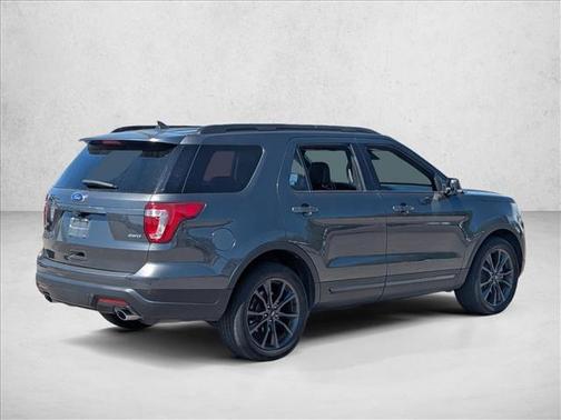 Ingot Silver Metal 2019 Ford Explorer XLT