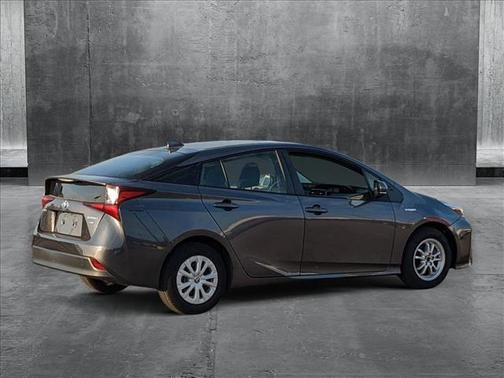 2022 Toyota Prius L