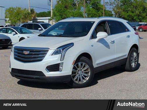 Crystal White Tricoat 2017 Cadillac XT5 Luxury