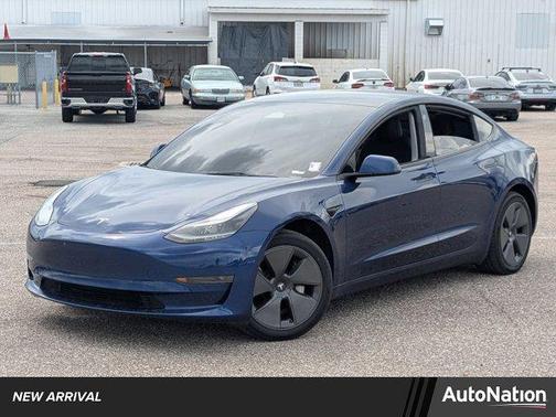 2023 Tesla Model 3 Standard Range
