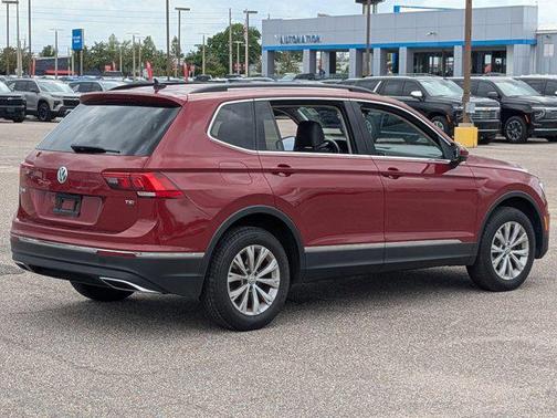 2018 Volkswagen Tiguan 2.0T SEL