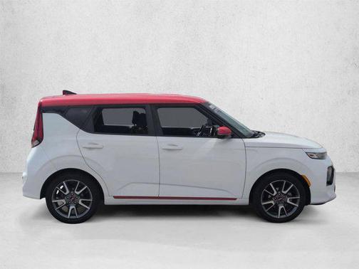 Clear White/Red Roof 2020 Kia Soul GT-Line