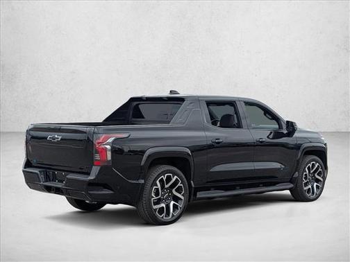 2025 Chevrolet Silverado EV RST