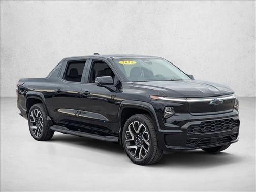 2025 Chevrolet Silverado EV RST