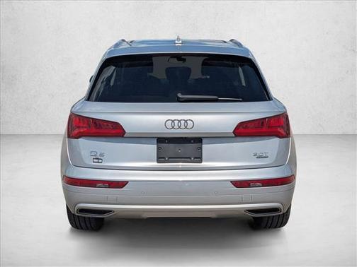 2018 Audi Q5 2.0T Premium Plus