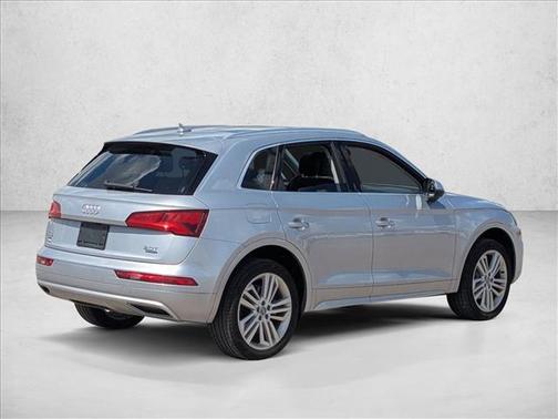 2018 Audi Q5 2.0T Premium Plus