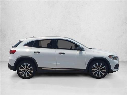 Polar White 2022 Mercedes-Benz GLA 250 4MATIC