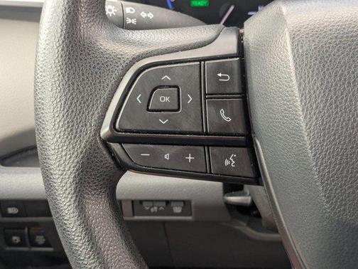 2022 Toyota Sienna LE