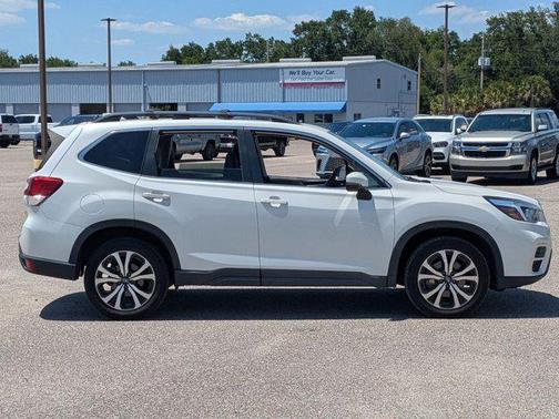Crystal White Pearl 2020 Subaru Forester Limited