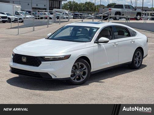 Platinum White Pearl 2024 Honda Accord Hybrid EX-L