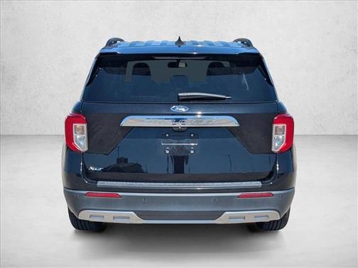 AGATE BLACK METALLIC 2023 Ford Explorer XLT