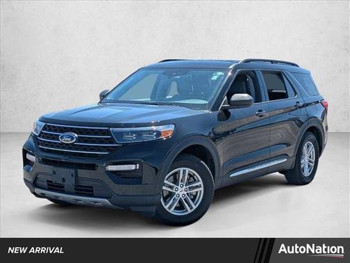 AGATE BLACK METALLIC 2023 Ford Explorer XLT