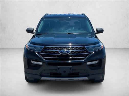 AGATE BLACK METALLIC 2023 Ford Explorer XLT