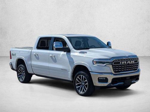 Ivory White Tri-Coat Pearlcoat 2025 RAM 1500 Longhorn