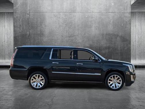 2019 Cadillac Escalade ESV Premium Luxury